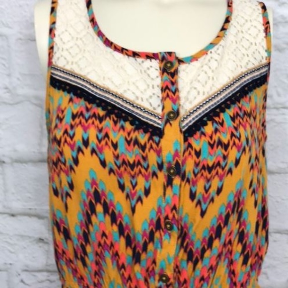 *💛 $ DROP*Gorg Aztec Print/Lace Knit Romper💛 - Picture 3 of 8